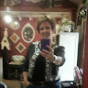 Meet your Posher, Joy